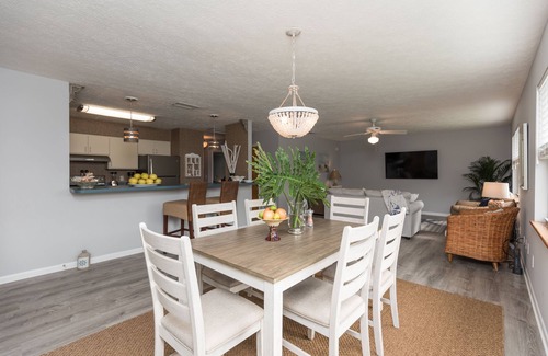 Coquina Gables Apartment | Beachy Getaway–Cozy, Clean & Equipped w/All Essentials! Relax, Enjoy & Refresh!