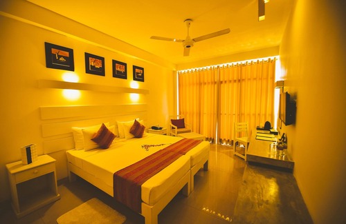 Daluwakotuwa Hotel | Beacon Beach Hotel
