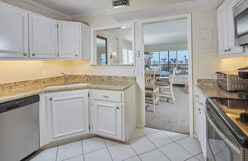 Moorings House | Beacon House in the Moorings