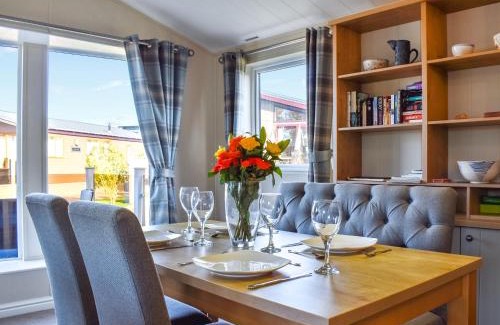 Runswick Bay House | Beagle Lodge
