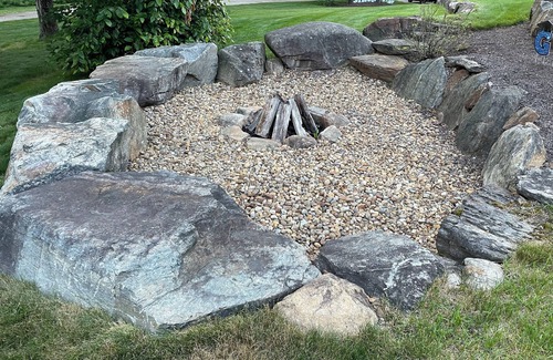 Dunbarton RV Rental | Bear Brook Trail RV Parking site