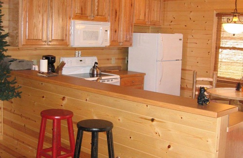 Blairsville Cabin | Bear Claw Cabin, Located in Blairsville,Ga ! On Richard Russell Scenic Hwy !