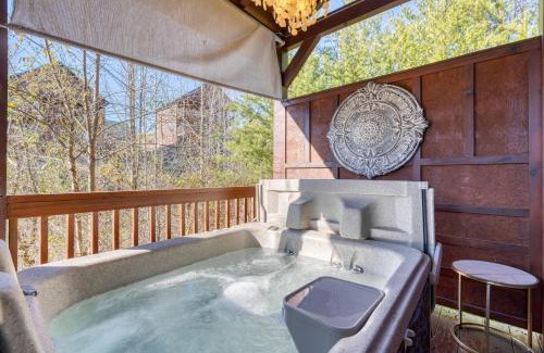 Pigeon Forge House | Bear Cove by AvantStay Hot Tub Pool Table