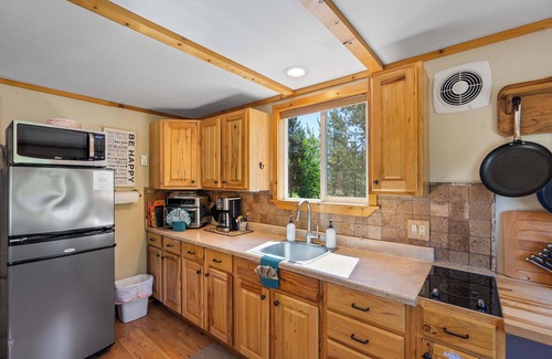 Kellogg Cabin | Bear Creek Cabins - Family Reunions, Group Retreats - Private Mountain Retreat
