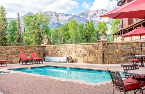 Mountain Village Condo | Bear Creek Lodge 301a 1 Bedroom Condo by Alpine Lodging Telluride