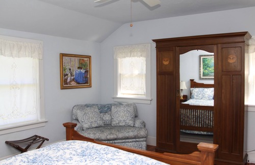 Calistoga Bed & Breakfast | Bear Flag Inn