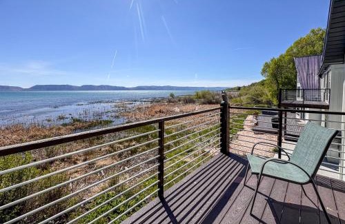 Garden City House | Bear Foot Beach House-Beautiful Views on the Lake