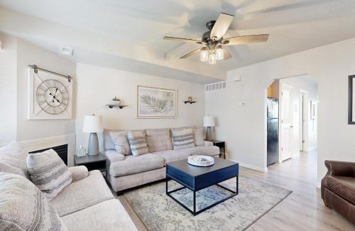 Harbor Village Apartment | Bear Lake Blue