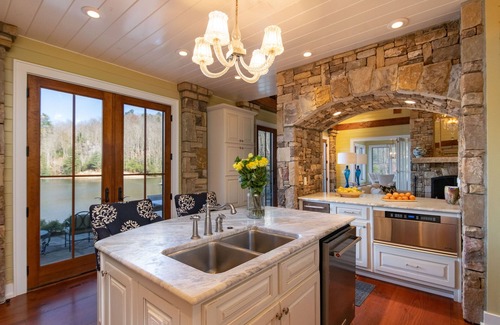 Tuckasegee House | Bear Lake Heaven a private lakefront resort