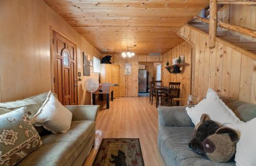 Big Bear Lake House | Bear Pause -Walk to lake and Alpine Slides! Beautiful knotty pine interior!