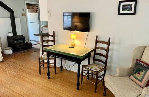 Stanardsville House | Bear Paw Cottage | 1 Bed, 1 Bath