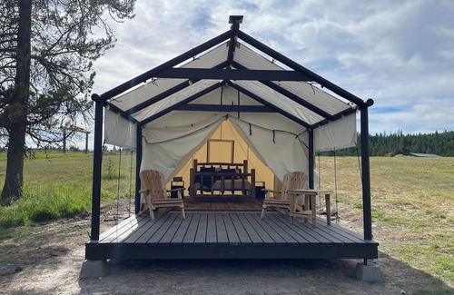 Marion RV Rental | Bear Paw Glamper