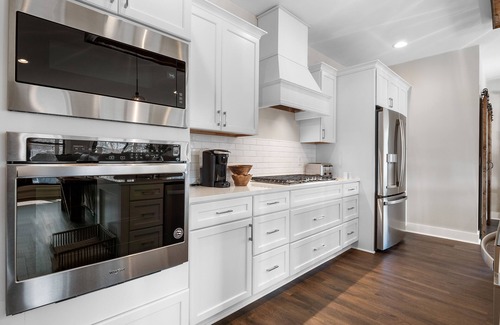 Crane Hill House | Bear Pen Branch: 4 BR, 3.5 BA in Crane Hill, Sleeps 8