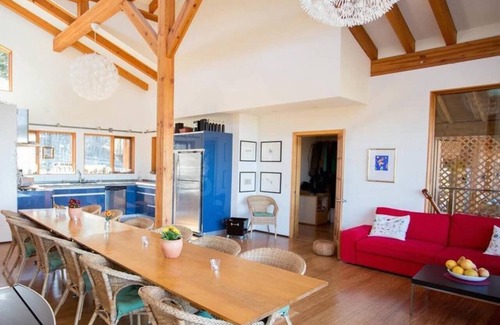 Central Okanagan Apartment | Bear Suite 4 guests