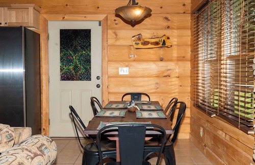 Brasstown Cabin | Bearadise Cabin on 300+ ft of Brasstown Creek: Near John C. Campbell Folk School