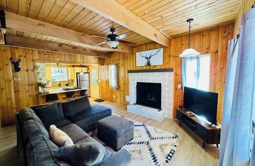 Arrowbear Lake Cabin | Bearadise Ridge Cabin