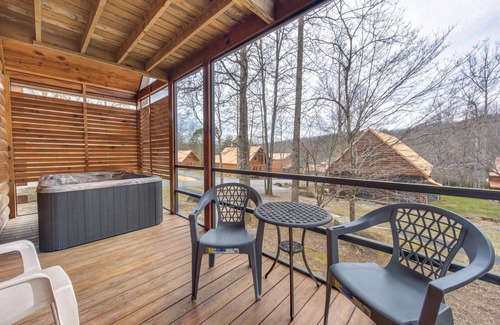 White Oak Lodge Cabin | Bearly Behaving