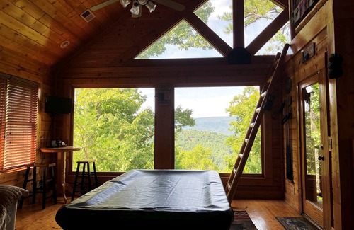 Gatlinburg - Pigeon Forge Cabin | Bears Abound- a Pet-friendly, Log Cabin With Breathtaking Views