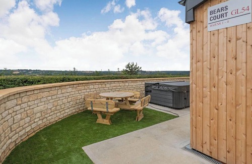 Little Rissington Cottage | Bears Court Unit 1 - UK48007