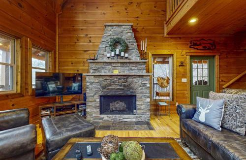 Gatlinburg - Pigeon Forge House | Bears Den