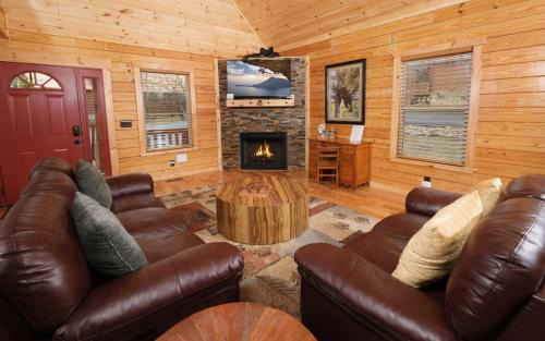 White Oak Lodge Villa | Beary Dreamy