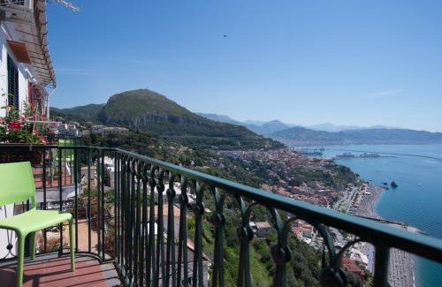 Raito House | Beatrice Luxury Apartment