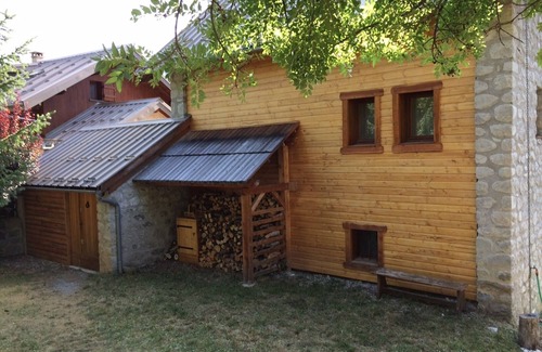 Allos Ski Chalet | Beau Chalet 9 persons, 5 rooms, 120m2 in Allos