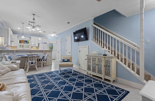 Long Beach Condo | Beau Claire 2br Long Beach condo close to Gulfport, Biloxi