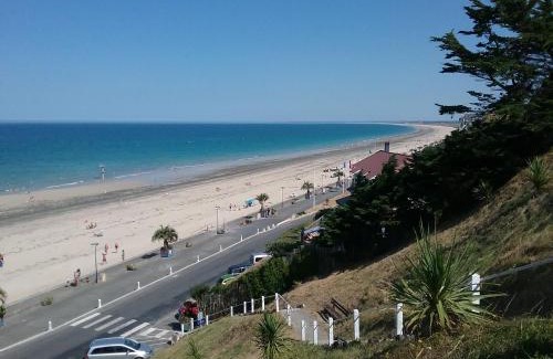 Donville-les-Bains Apartment | Beau duplex et studio proche de la mer