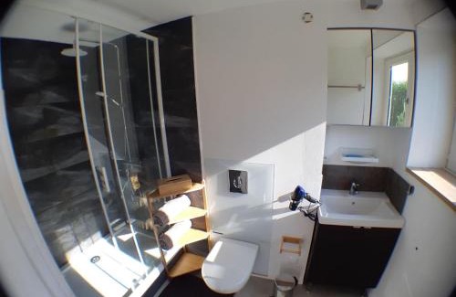 Bourg-en-Bresse Apartment | Beau studio équipé - Calme et confortable