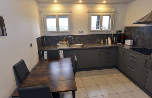 Brive-la-Gaillarde Apartment | Beau T3 Spacieux Proche Centre Wifi Parking