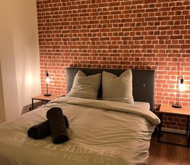 La Ville-du-Bois Apartment | BEAU T3 STYLE INDUSTRIEL N20 ORLY PARIS WIFI Underground Industry
