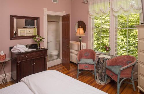 Claxton Community Bed & Breakfast | Beaufort House Inn