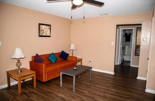 D'Iberville Apartment | Beaujolais Villas