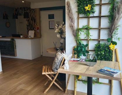 Villy-le-Pelloux Hotel | Beaujour & Bonsoir - Hotel