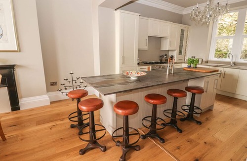 Llandudno Cottage | BEAULIEU HOUSE, pet friendly, country holiday cottage in Llandudno