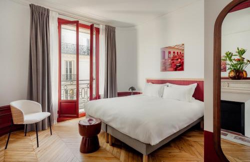 8th Arrondissement Apartment | Beauquartier - Champs-Elysées