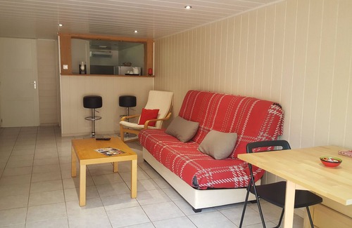 Saint-Germain-les-Corbeil House | Beautiful Studio 30 km from Paris