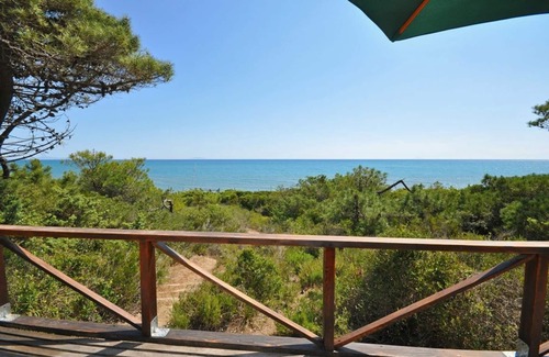 Castiglione della Pescaia Villa | Beautiful private villa for 10 guests with WIFI, TV, patio, pets allowed and panoramic view