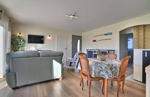 Le Chateau-d'Oleron House | Beautiful villa for 4 people with WIFI, TV, terrace and pets allowed