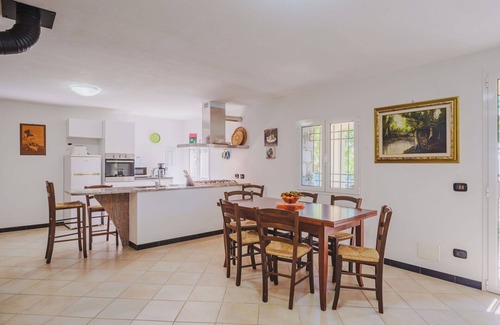 Velva House | Beautiful villa for 8 people with WIFI, TV, terrace, pets allowed and parking