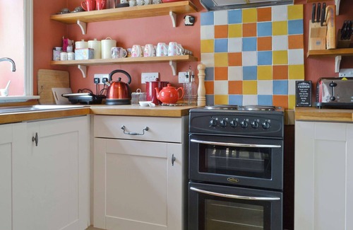 Carperby Cottage | Beautifully presented cottage, convenient village location and walks from the doorstep.