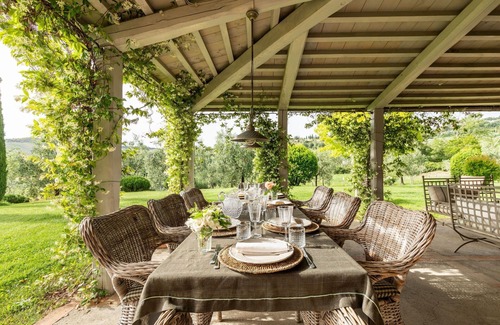 San Casciano dei Bagni Villa | Beautiful private villa with A/C, private pool, WIFI, hot tub, TV, patio, panoramic view, parking