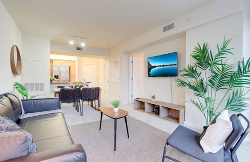 Aurora Highlands Apartment | Beautiful 1/1 Bedroom Apartment at Pentagon City
