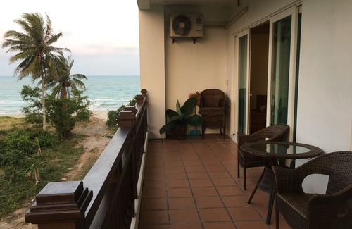 Khanom Condo | Beautiful 1-BD SeaView Condo - fully furnished with large bedroom & 2 bathrooms