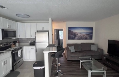 Boca Raton Condo | Beautiful 1-Bedroom Deerfield Beach Condo