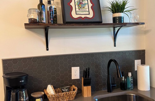 Forest Park Apartment | Beautiful 1 Bedroom Loft in Historic Highland Park