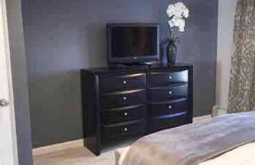 Lido Beach Apartment | Beautiful 1 bedroom apt, Private Beach