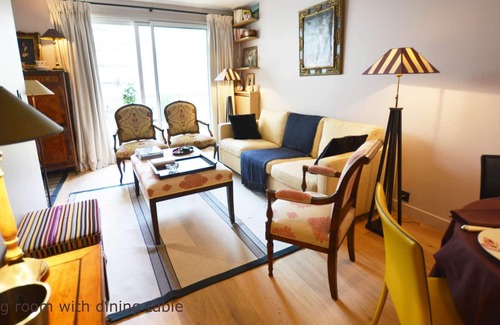 17th Arrondissement Apartment | Beautiful 1 BR Apartment Near Arc de Triomphe
