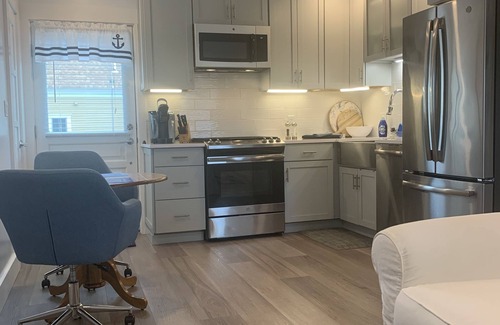 Provincetown Condo | Beautiful 1 BR Condo 1 block from Commercial Street